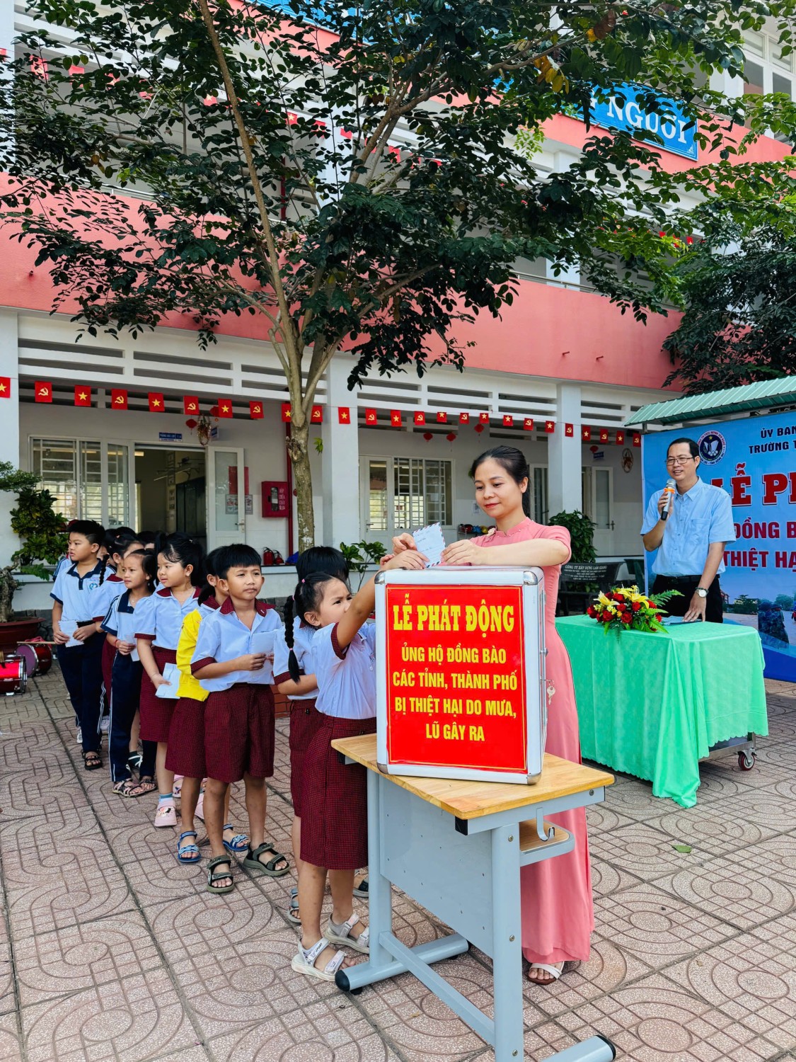 z7279496002327 27c96b3c9834213b834c90f3672d063b