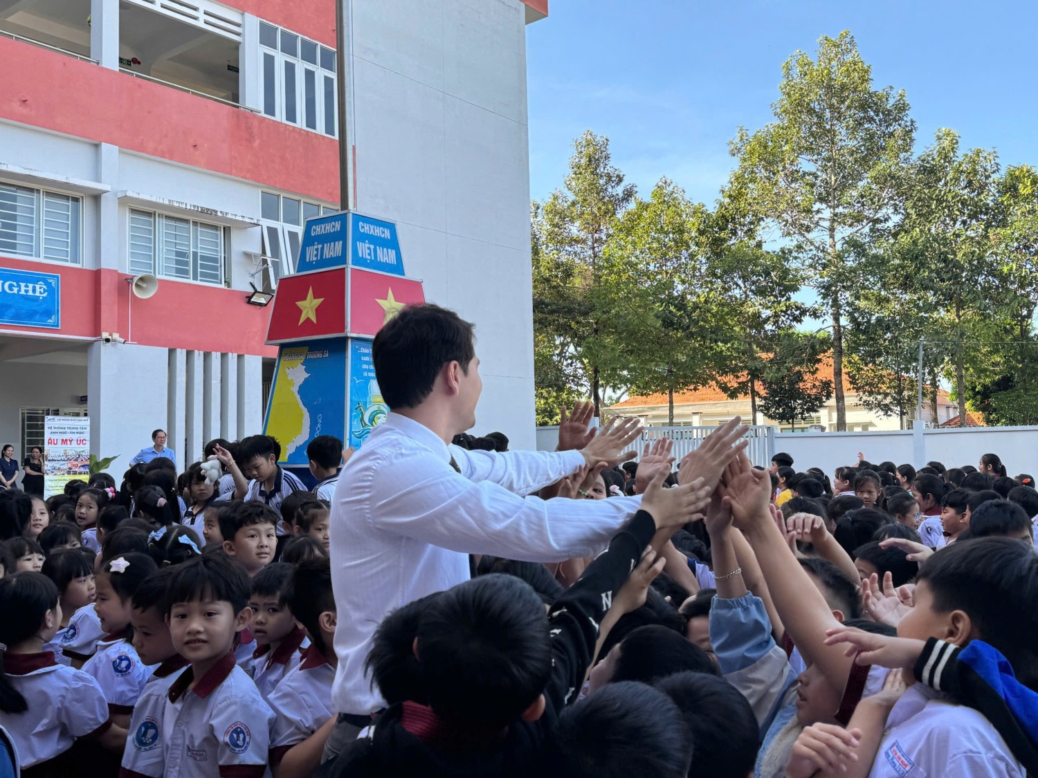 z7605057510736 3ff4aa18483942d2279df04d4e615729