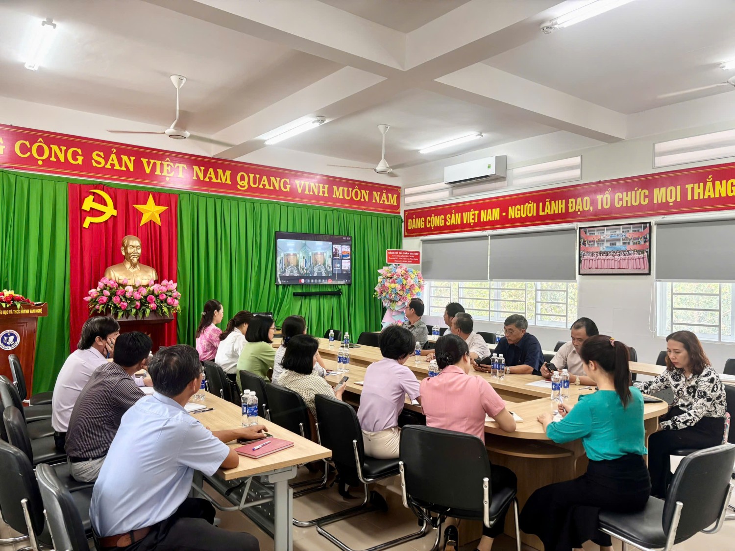 Hội nghị giao ban chuyên môn giáo dục phổ thông tại điểm cầu Trường TH-THCS Huỳnh Văn Nghệ