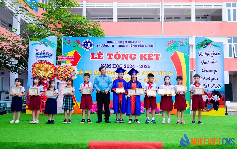 4O0A2053.jpg